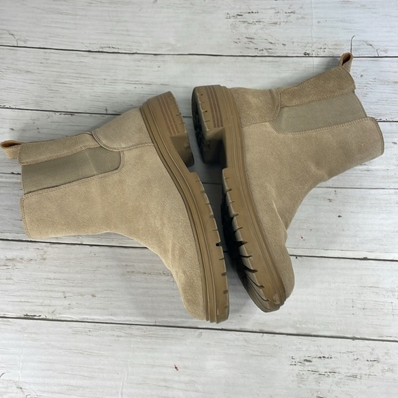 Lucky Brand Suede Chunky Lug Sole Chelsea Boot - Picture 6 of 10